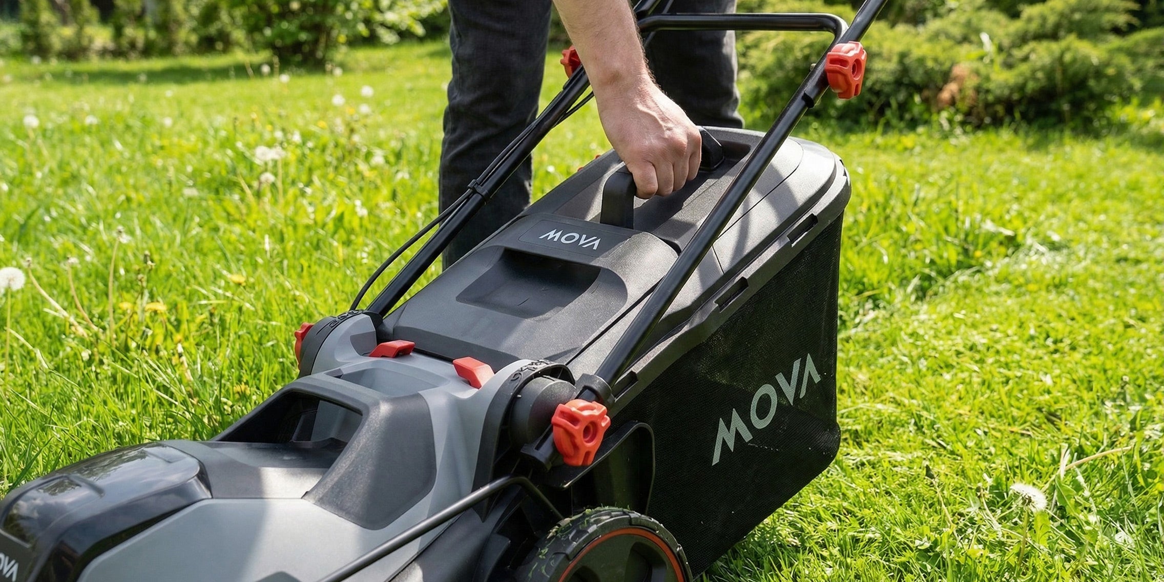 MOVA Tondeuse à gazon sans balais 40 V, 38 cm Système de sac à herbe manipulable d'une seule main